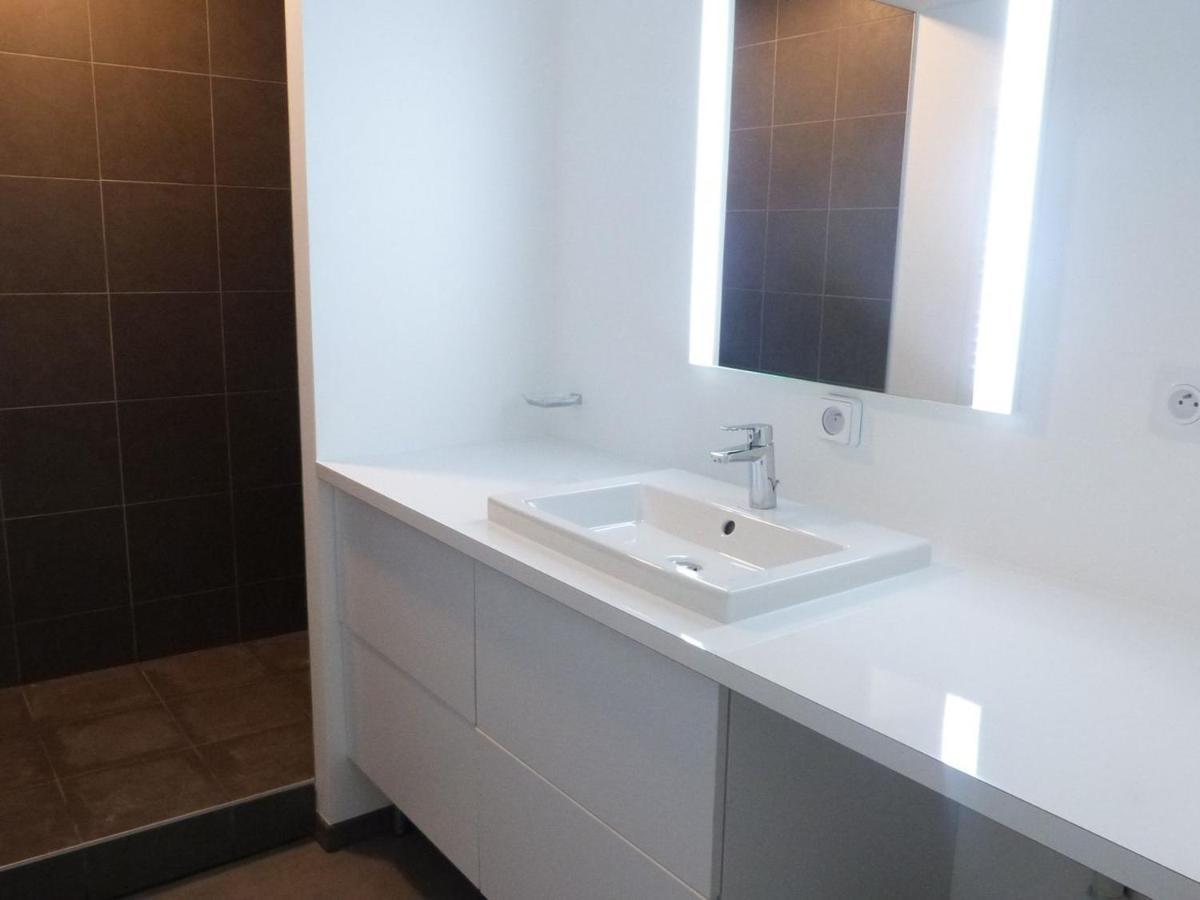 Appartement Plage, Piscine, Balcon, Animaux, Parking - Fr-1-194-201 Ла-Транш-сюр-Мер Екстер'єр фото