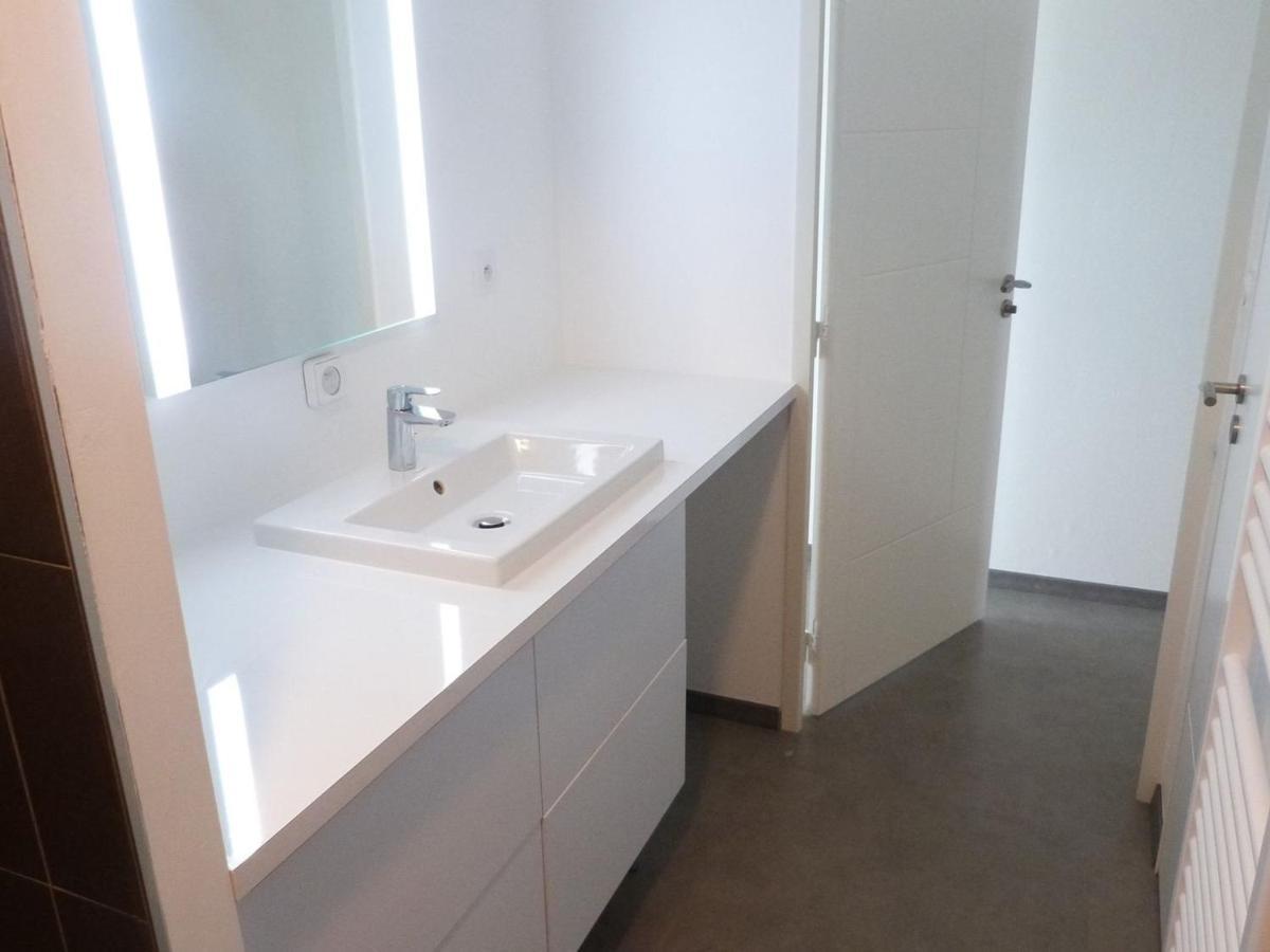 Appartement Plage, Piscine, Balcon, Animaux, Parking - Fr-1-194-201 Ла-Транш-сюр-Мер Екстер'єр фото